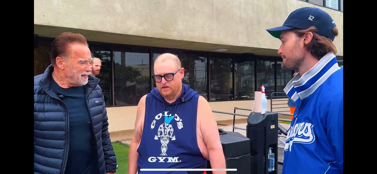 Best thing you’ll watch all year 

#TanksArmy