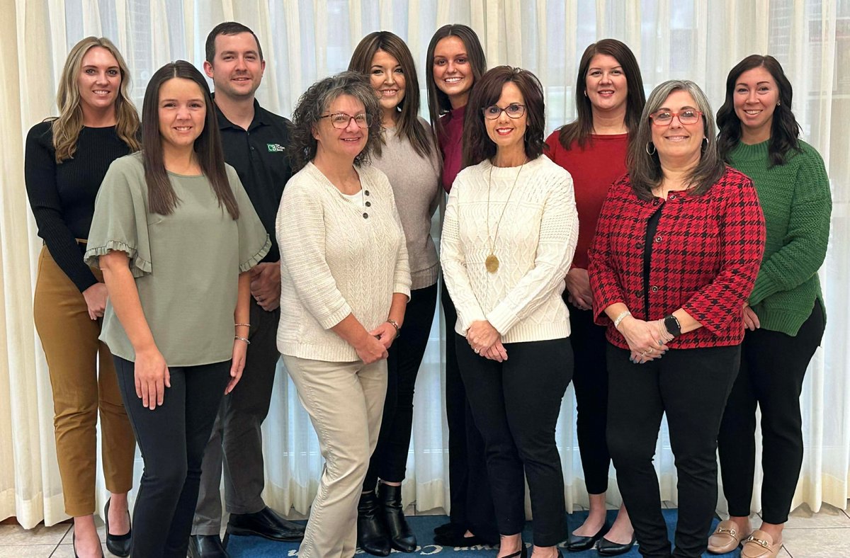 🎄✨Merry Christmas from The Cecilian Bank! ✨🎄
We’re especially grateful this season for our customers, neighbors, and the communities that make our towns home. From festive sweaters and smiling faces to a few very enthusiastic holiday helpers 😉, these photos show what we love