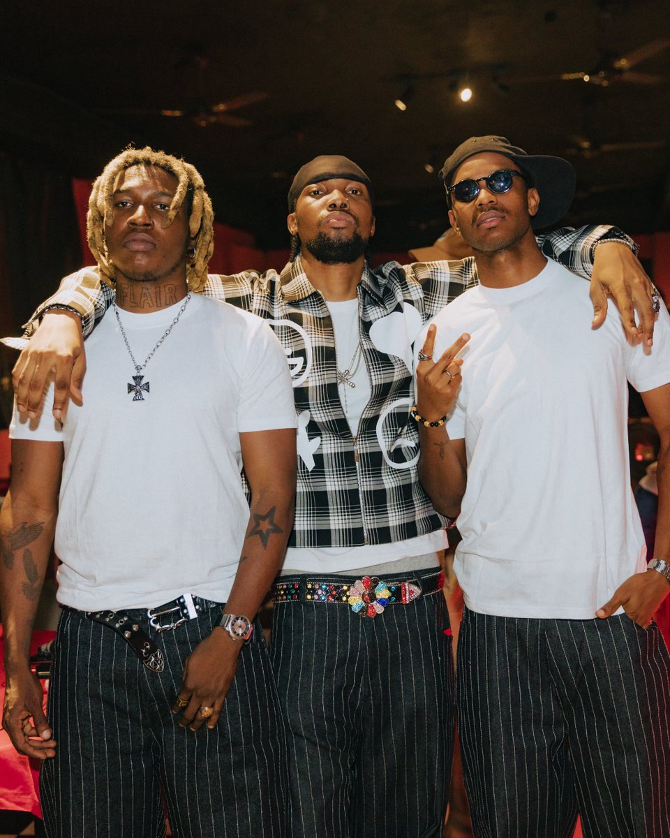 amaru5s's tweet image. from W10 with love