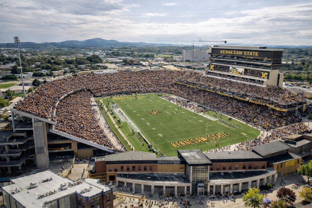 Tylerowl2020's tweet image. Here’s what an EXPANSION on Kennesaw State’s (52k student enrollment) current football site could look like. 

Current stadium capacity 10-12k