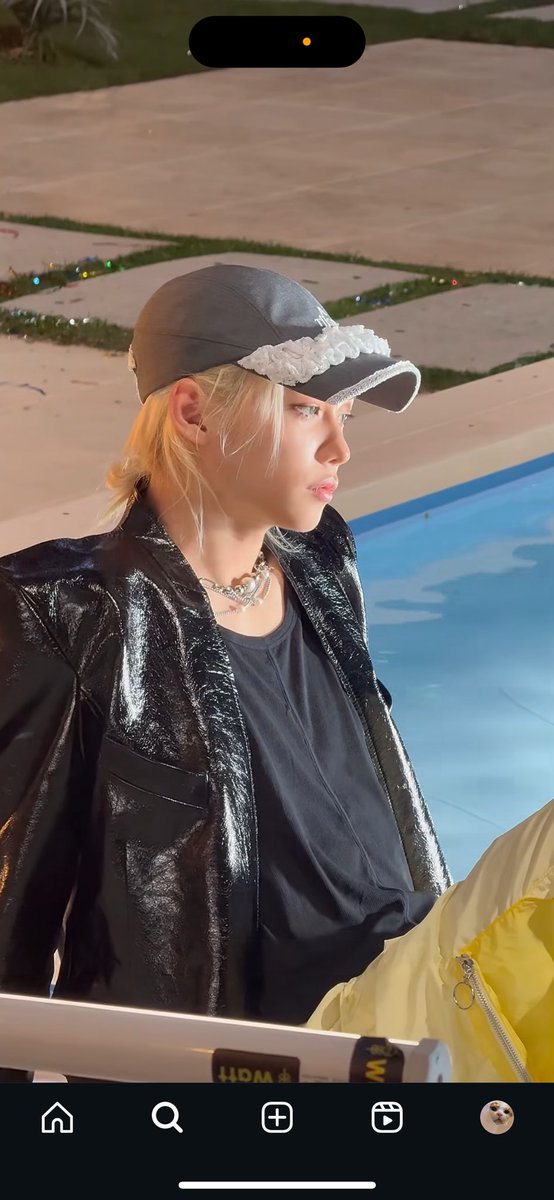 여신이셔 그리스 신 맞는 것 같아
내가 볼 땐 문제가 남신이었어서 틀린듯