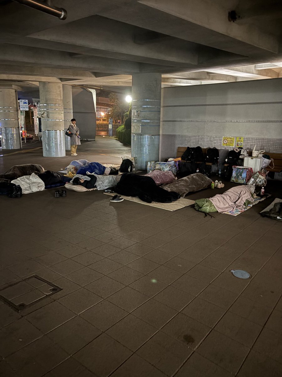 砂漠のきつね (@hhH8rKzH) / Posts / X