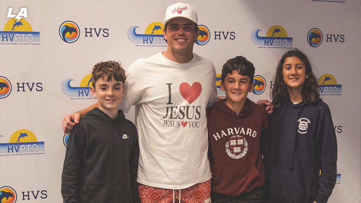 chargers's tweet image. anything for the community 🫶

rt to vote #wpmoychallenge + @camerondicker