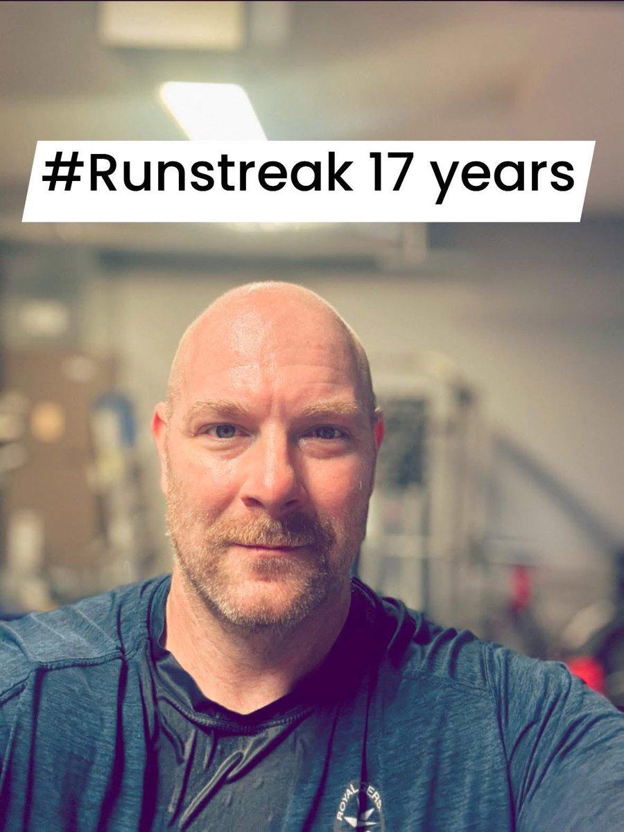 BenEmmons's tweet photo. 17 years running everyday #Runstreak #runchat #Fitness 

Merry Christmas https://t.co/Hh2NyzXqrz