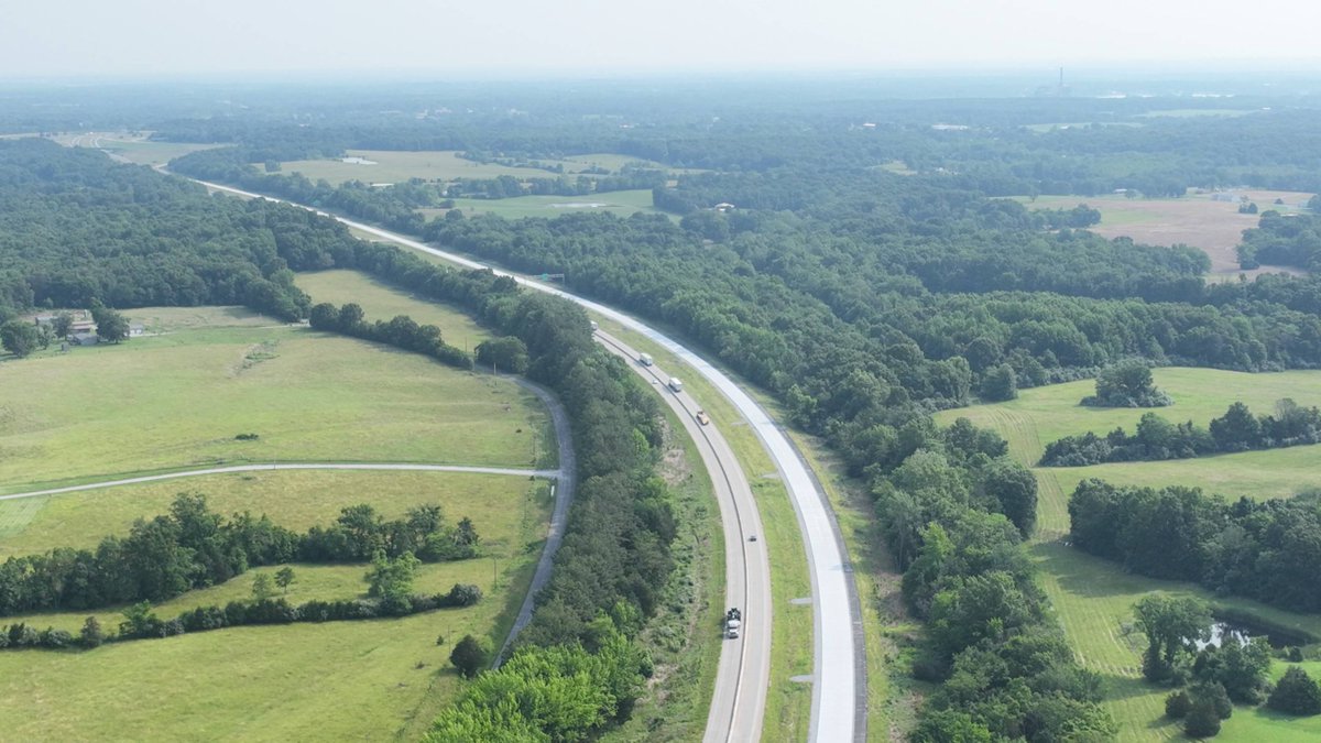 🎄 Good news, Union and Johnson counties! Interstate 57 has reopened from Interstate 24 to Illinois 146. The concrete overlay is complete. Only minor work remains, with minimal impacts expected, and final work is scheduled to be wrapped up by spring 2026.