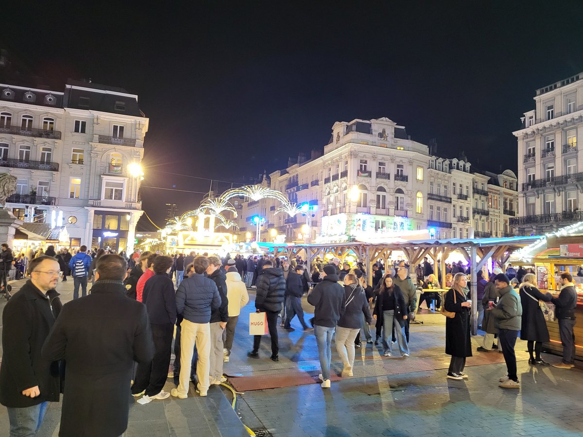 A couple of pictures of the Brussels Christmas Market i visited over the weekend. 😊