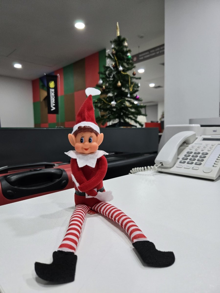 VYNCKE_NV's tweet image. What better way to treat yourself for a job well done than with some bubble tea? 🧋🎄

Elf has brought his best intentions and his brightest decorations to Bangkok, wasting no time to spread Christmas cheer!

Where will he go next?

#Vyncke #CleanEnergyTechnology #ElfOnTheMove