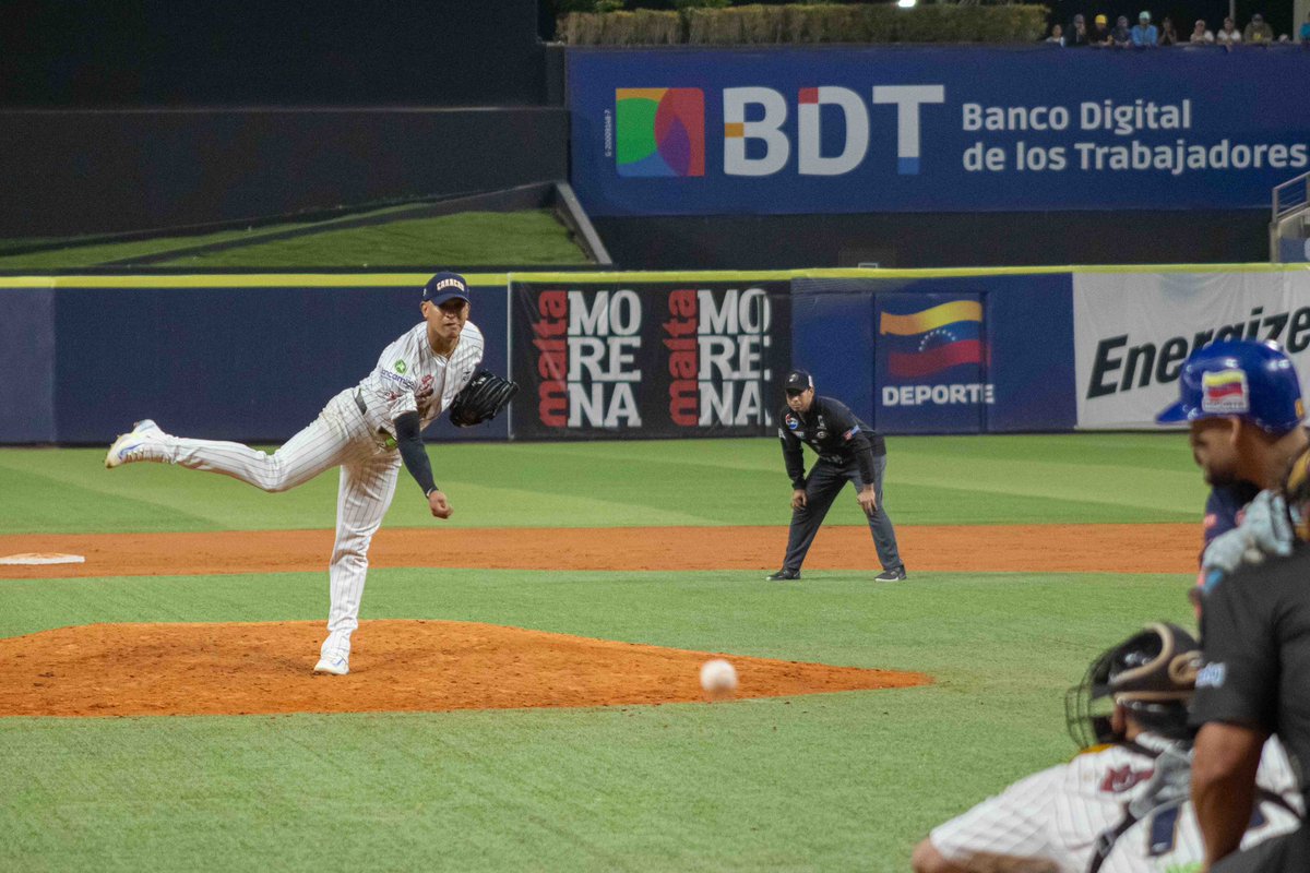 Adbert Alzolay tweet media