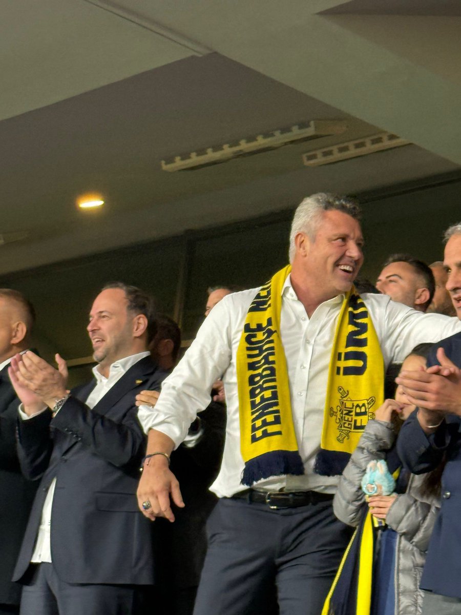 BERABER ÇIKTIĞIMIZ BU YOLDA ASLA YALNIZ KALMAYACAKSIN.

 #FenerBizimSaranBizim