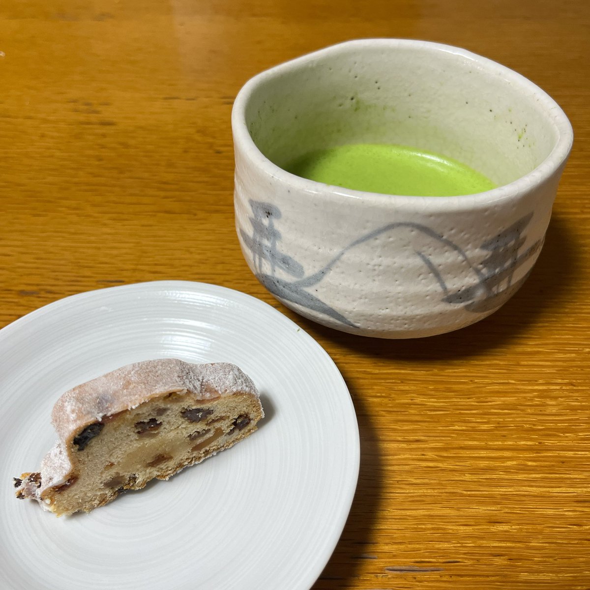 yokolatta's tweet photo. シュトレンにも抹茶

#小沢健二生配信ツアー発表
#抹茶民 https://t.co/xGmRF66MVq