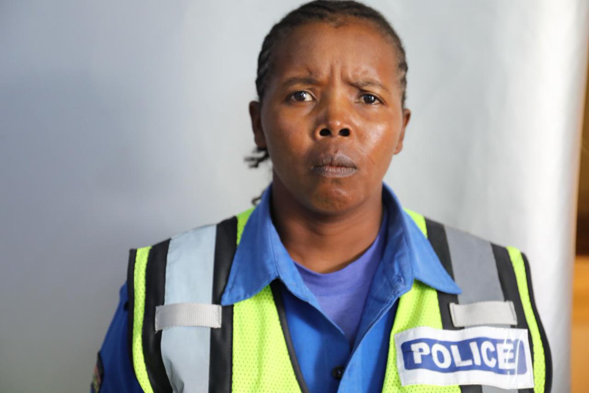 EACCKenya's tweet photo. EACC ARRESTS TWO TRAFFIC POLICE OFFICERS ALONG LIKONI- LUNGALUNGA ROAD FOR BRIBERY

The Ethics and Anti-Corruption Commission (EACC) has today arrested two traffic police officers attached to the Diani Traffic Base for allegedly demanding bribes from motorists along the Likoni-Lungalunga road.

The arrest follows an investigation mounted by the EACC after receiving numerous complaints from motorists and members of the public regarding rampant extortion by the officers. During the operation, the officers were found soliciting and demanding bribes from motorists, often without conducting any vehicle checks or enforcing traffic regulations.

Those apprehended are Police Constable Agnes Longoet and Police Constable Alphanus Anayo. 

The suspects were arrested and taken to the EACC Lower Coast Regional Office in Mombasa for statement recording and further processing.

The operation is part of the ongoing crackdown on bribery on Kenyan major roads during the festive season. The Commission is scaling up intelligence gathering and surveillance targeting essential public services and sectors prone to bribery.
