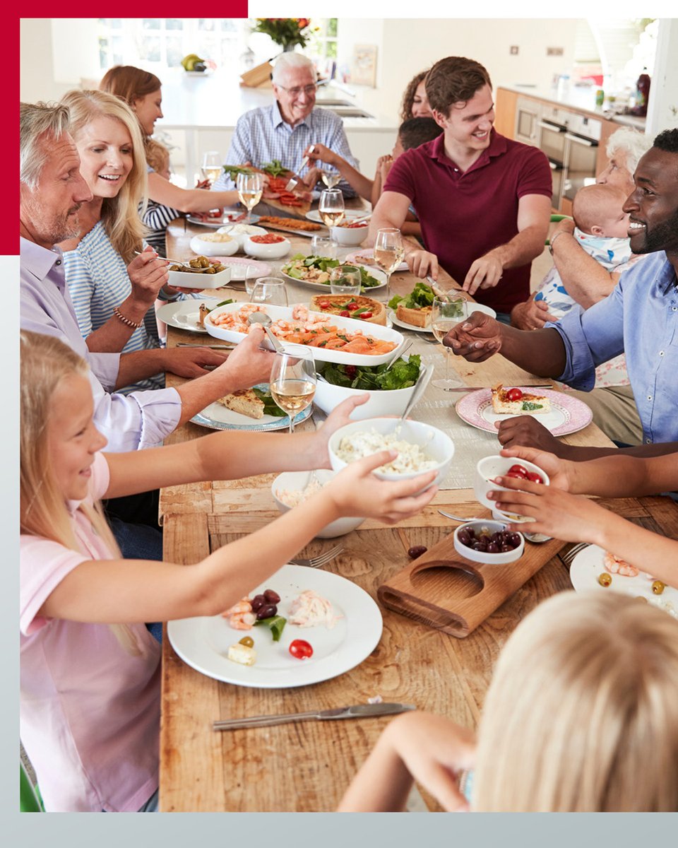 🎄 Joyful… and a little overwhelming? The holidays can stir up all kinds of emotions. This season, take a moment for you. 

🧘‍♀️ Try these 4 mindful tips to help ease stress and stay present:
👉 ow.ly/SFer50XIHmj
#HolidayMentalHealth #MindfulMoments