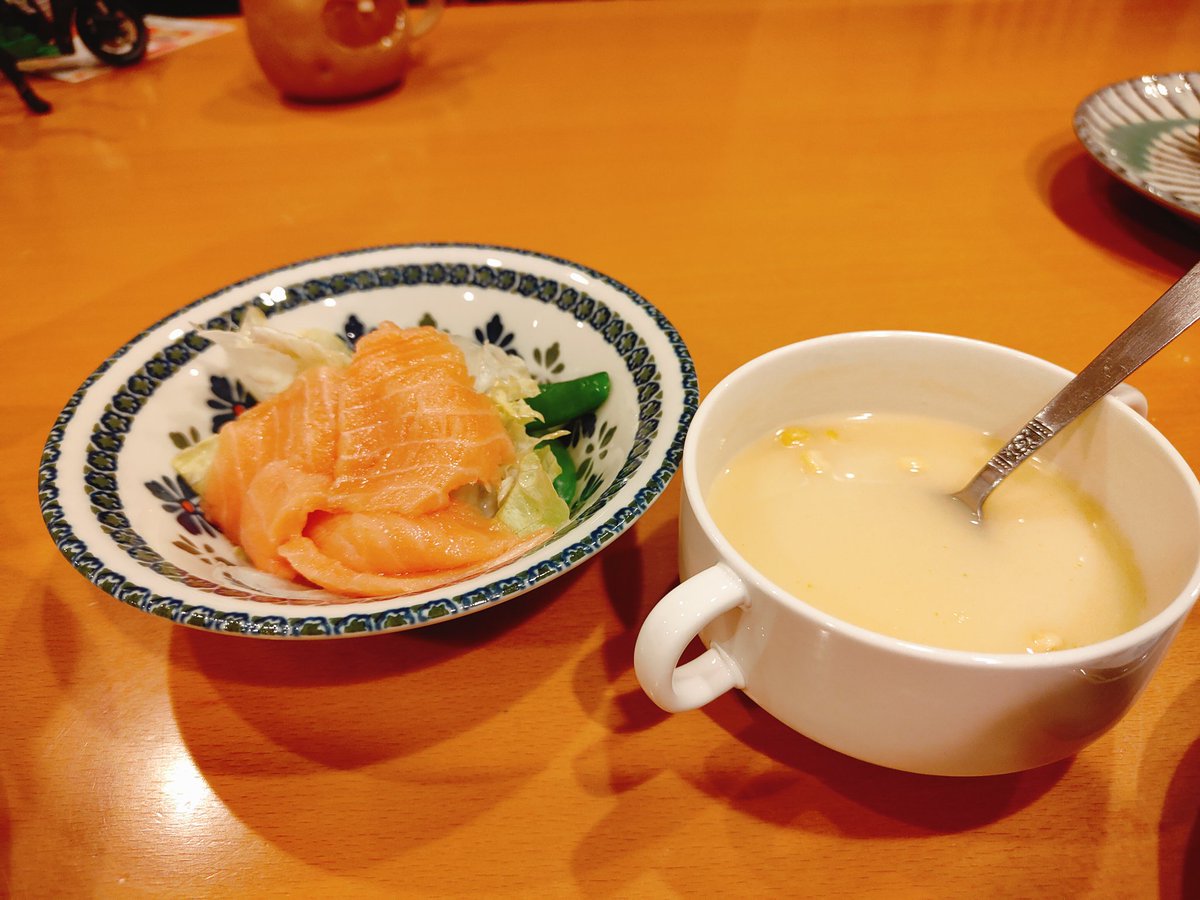 yuimorikawa5's tweet photo. #クリスマスにはシャケを食え https://t.co/zeMjqj201x