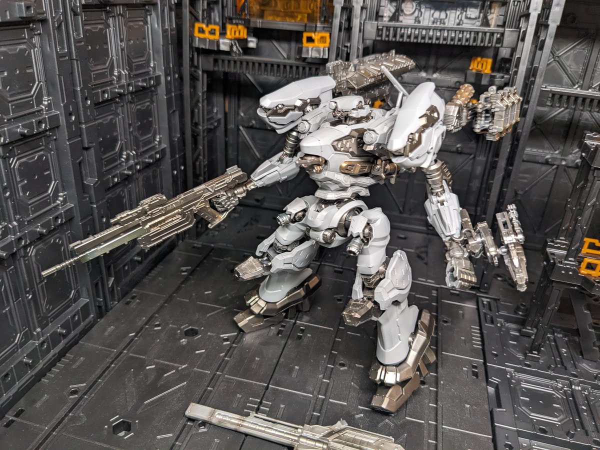 Norisu39's tweet photo. #AC6 
＃AC6プラモ

オービター完成させる前に勢いで、武器セット05を組み立て、塗装、組み付け・・・

次回こそ汚し塗装して作り込み!!
できたらいいな・・・ https://t.co/FzzVcKvFUr