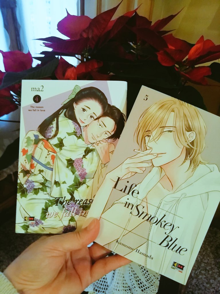 Flashbook_Ed's tweet image. 💕🎄💕

#lifeinsmokeyblue #thereasonwefallinlove #flashbook