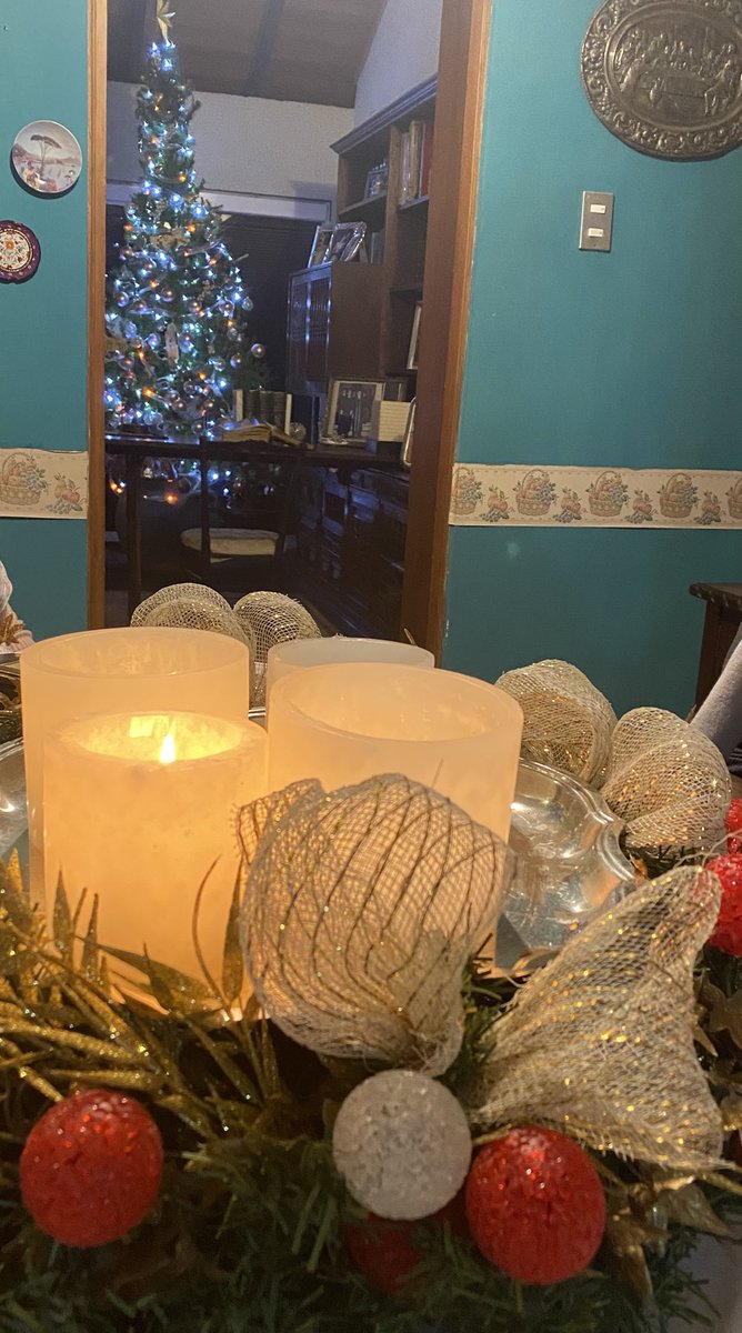 Por una alegre Nochebuena y una Feliz Navidad 🎄🙏🏻💫