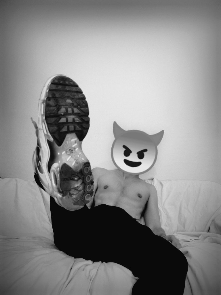 BEG4MASTERF's tweet photo. Faite moi plaisir pour Noël salopes. Envoyez un P@ypal @ sendmoneytof
Un cadeau special pour les lopes généreuses 😈💦DM
#master #moneyslaves #findom #findomgod #findomworship #cashmaster #moneyslave #cashslave #kiffeur #dom4sub #cashpig #footfetish #feetworshi̇p #feetdom #feetِ https://t.co/9NpYl1lRpb