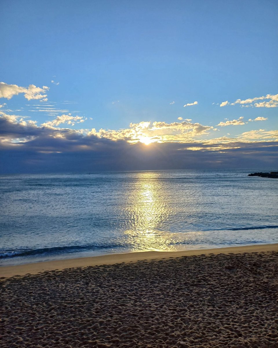 Passejant pel món. 
Barcelona.  1a hora. #Barcelona #bcn #travel #travelphotography #travellingthroughtheworld #travelpic