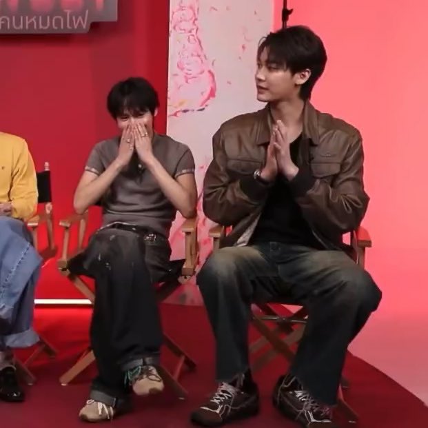 kittynaniez's tweet image. dewgun’s peak yaoi size difference 🚬🚬

#BurnoutSyndromeSeriesEP5