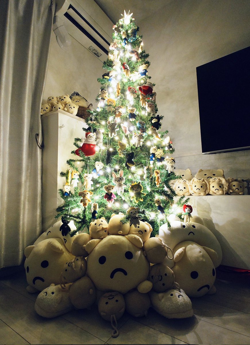 メリーシリアスマス2025！！
(ビカーンッ！)