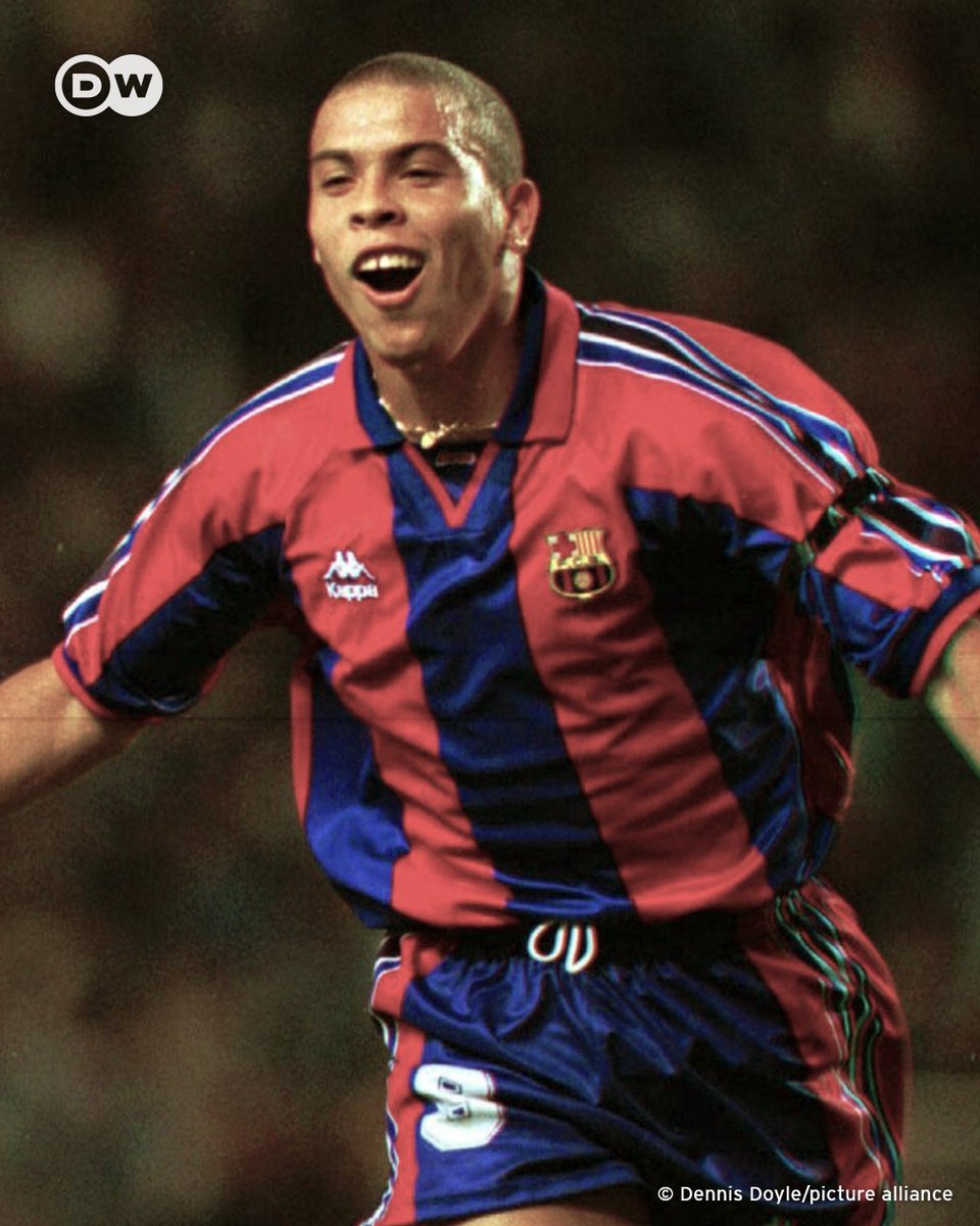 dw_sports's tweet image. 🏆 On this day in 1996, Borussia Dortmund's Matthias Sammer edged Barcelona's Ronaldo to claim the Ballon d'Or 🇩🇪🇧🇷🔥