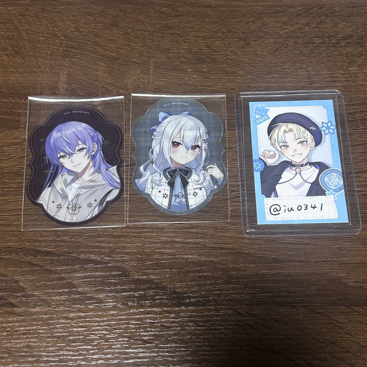 よした tweet media