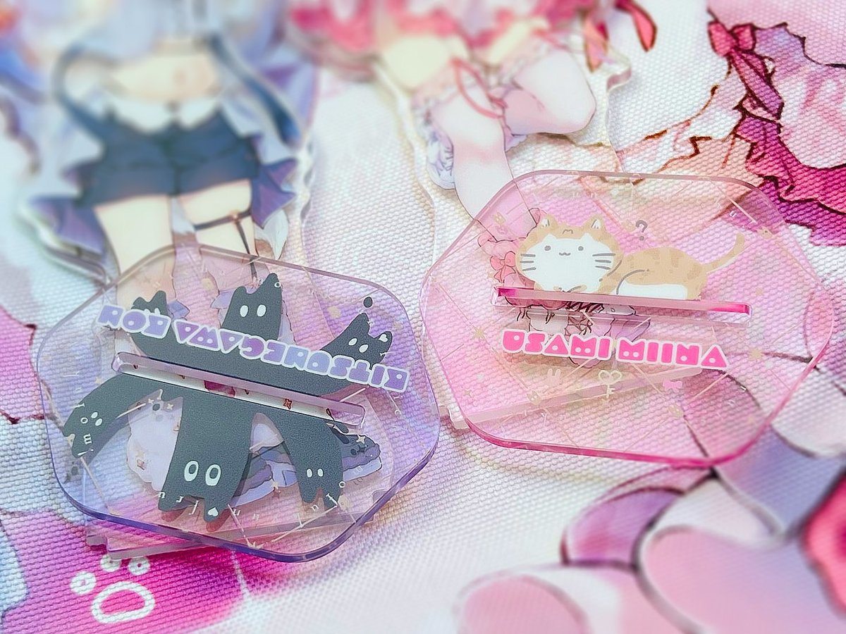 アクリルキーホルダーセット✨もふきゅん💗宇佐美さんと紺君の2種セットです。台座も可愛く仕上がりました!透け感がとてもよき。本体も台座も両面に保護シールが貼ってあります。剥がしてからお楽しみください。
#きのこのみC107 konomi(きのこのみ🍄) 