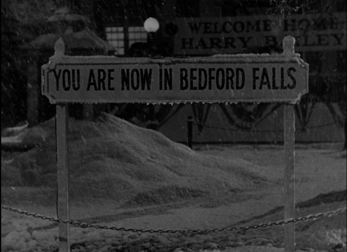 oldhllywoods's tweet photo. it’s time for that yearly rewatch… 

“it’s a wonderful life” (1946) dir. frank capra https://t.co/APqBt4ANAR