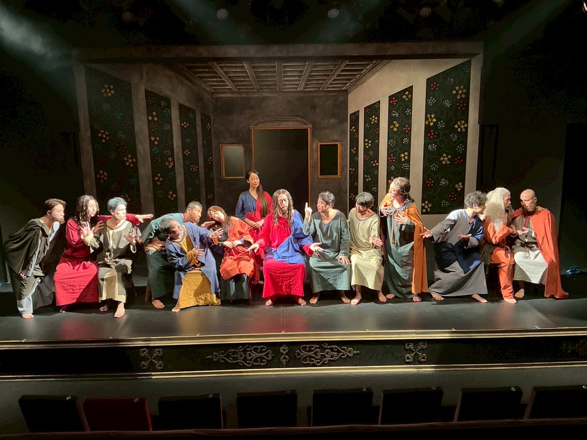 12/25千秋楽情報/「最後の晩餐」撮影可!?】 #あるいは真ん中に座るのが