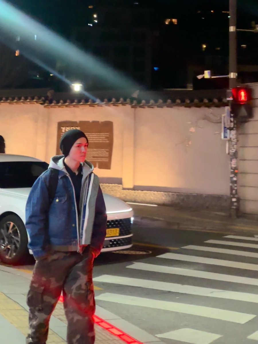 vernonsource's tweet image. 251224 sofiaeschwe ig update with vernon 📸 #버논