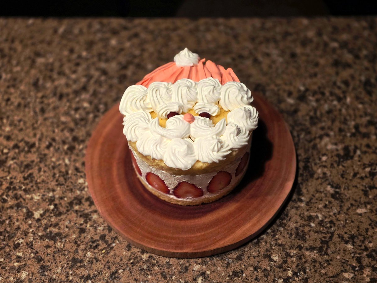 さしみ tweet media