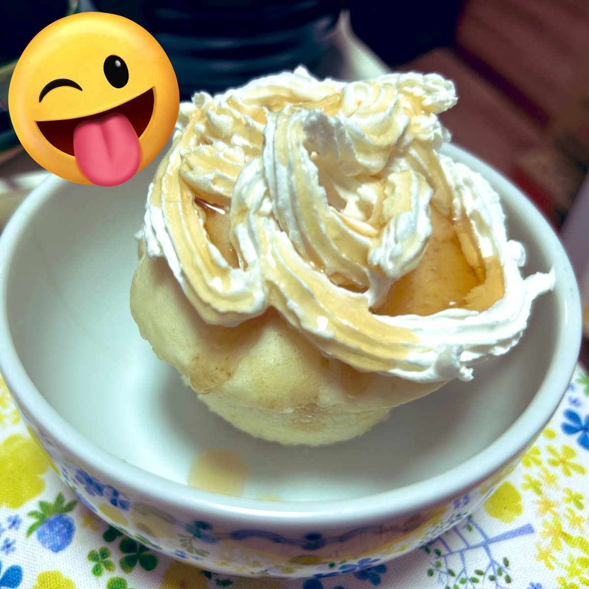 beriko16's tweet photo. 今日の夜食手作りケーキ（雑）
ﾒﾘｸﾘ〜 https://t.co/SUs4GMXOWs
