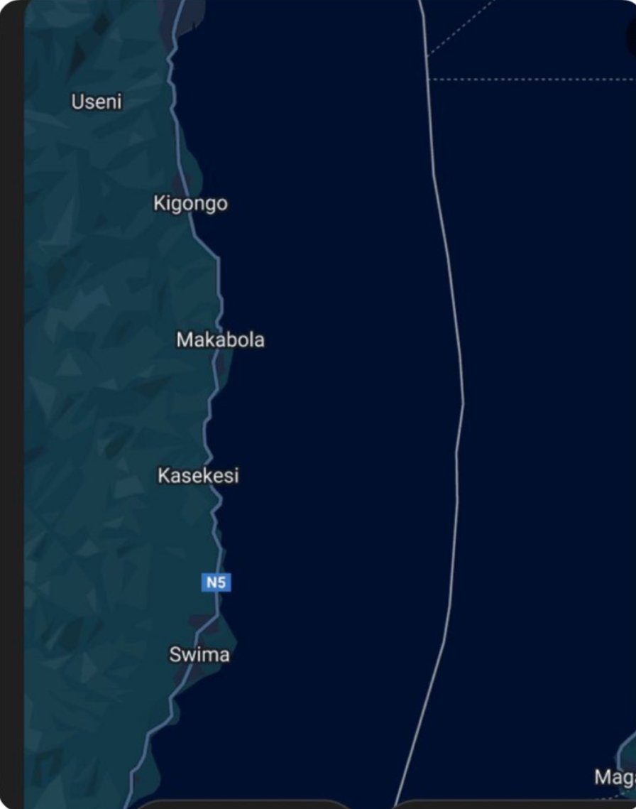 ALahatane's tweet photo. 🚨🇨🇩 J’espère que l’État-Major Aérien des #FARDC a un plan clair : tout bateau hostile non identifié au côté tu #Tanganyika et qui s’approche du #Katanga finit au fond du lac. https://t.co/tTuwq0Ihqi