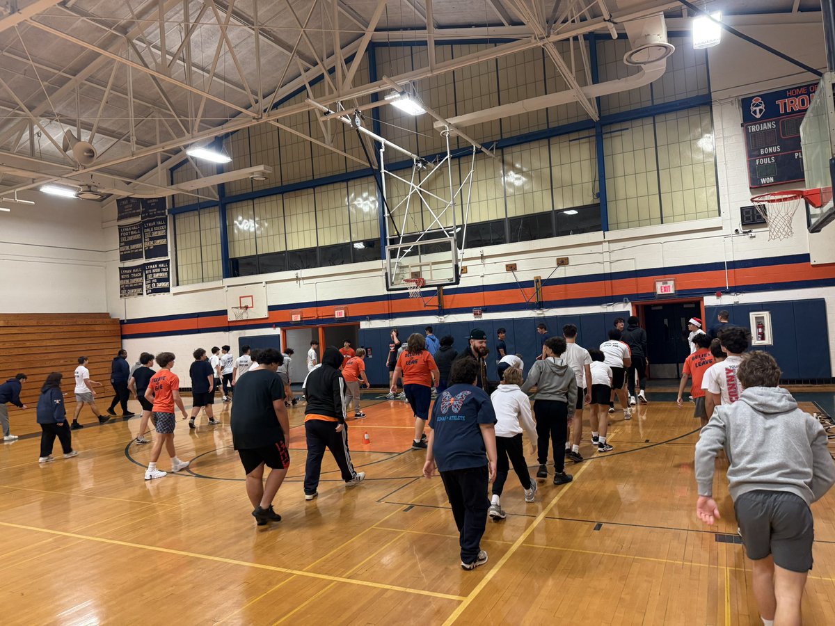 CoachMonroe tweet media