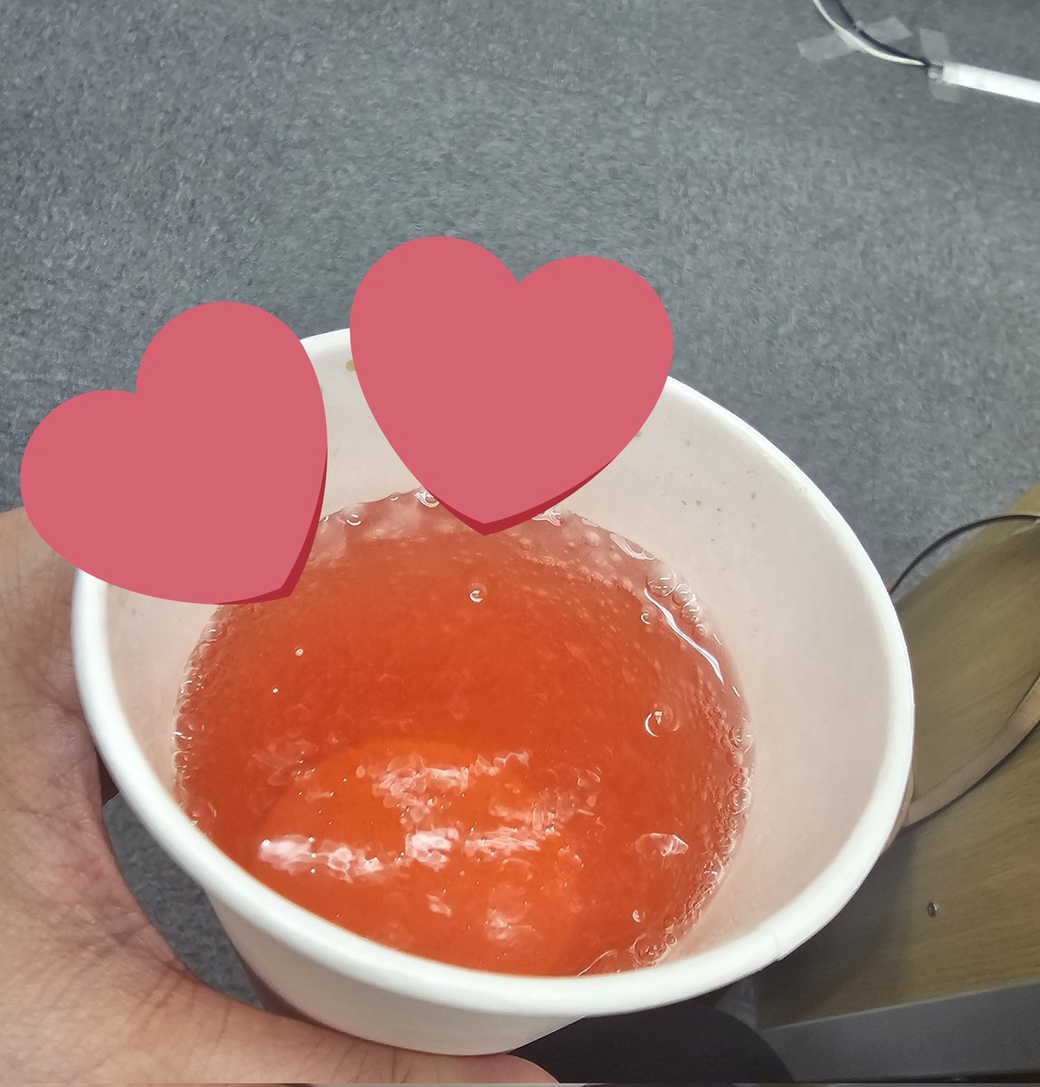 morisakiyua's tweet photo. 今日は事務所にお呼ばれして、クリスマスパーティーに行ってきたー！
忘年会に続き次はクリスマスパーティー（笑） 
イベント多い会社に所属出来て毎日楽しい🖐️
シャンメリー飲んだ！
社長、マネージャーさん、ありがとう🙏 https://t.co/7hpxxeffTp