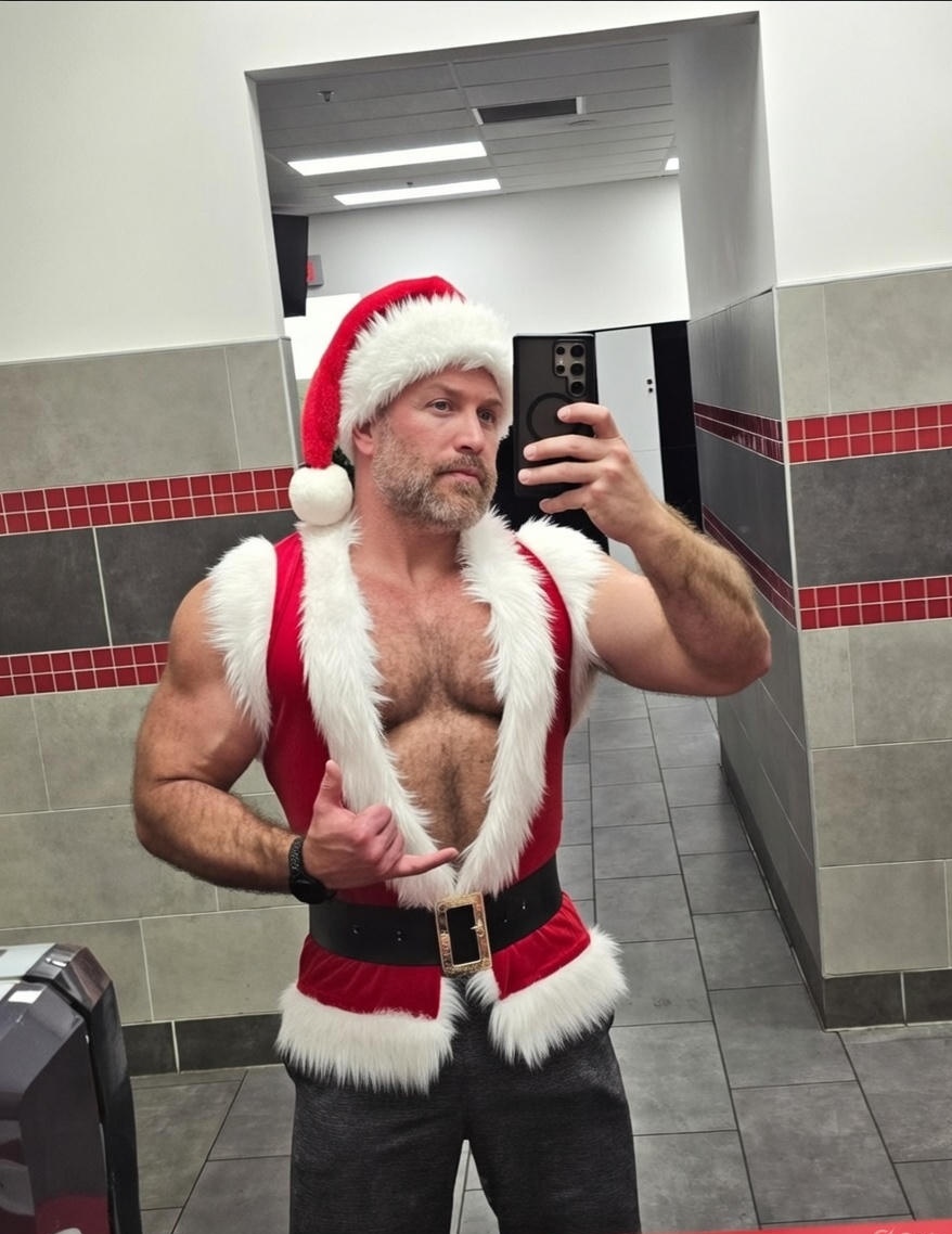 FitByJosh's tweet image. Good morning! Merry Christmas Eve!