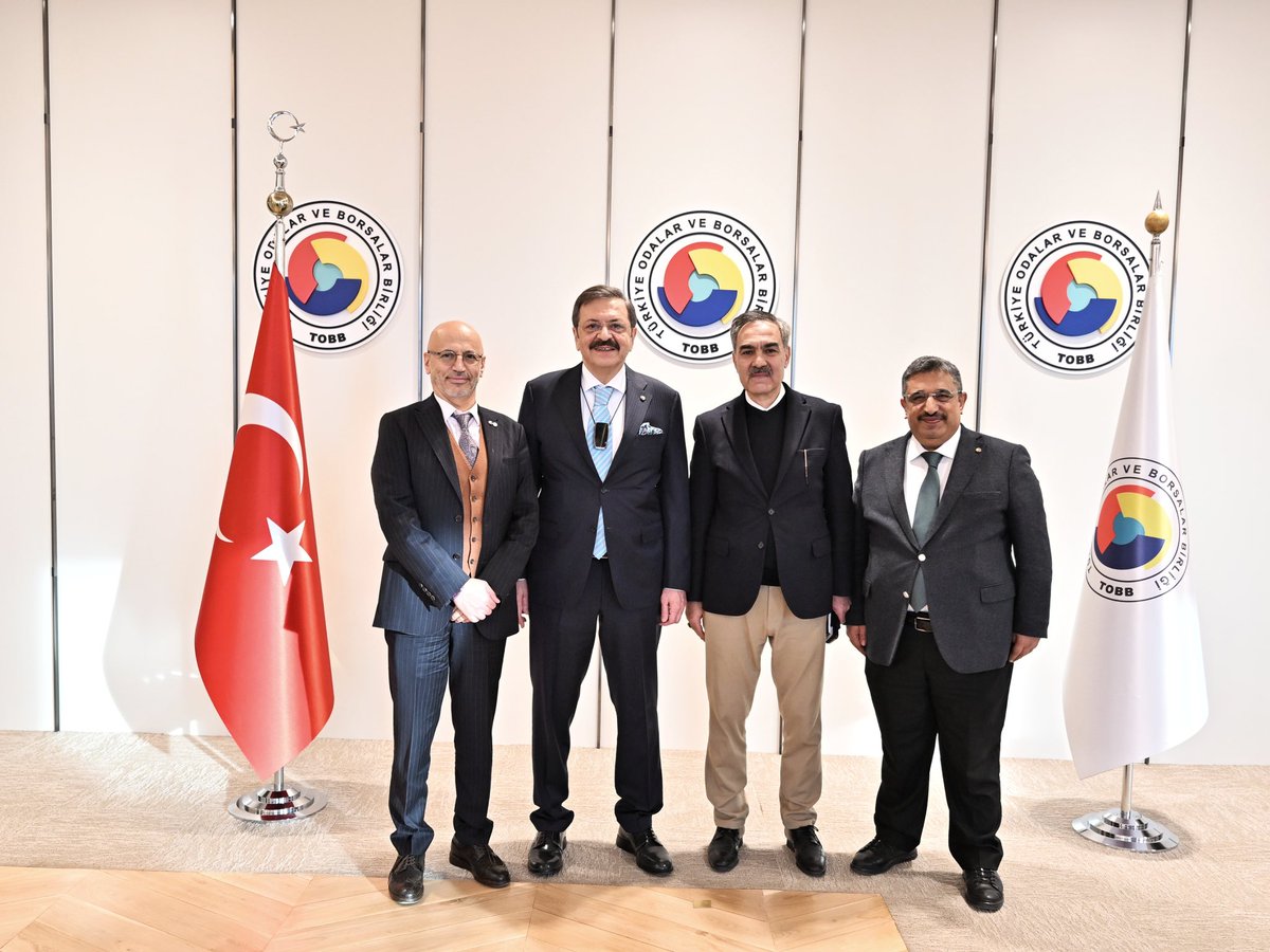 Tatvan Ticaret ve Sanayi Odası Başkanımız Bilal Adabağ, İstanbul Sanayi Odası Meclis Üyesi Ramazan Şerif Fırat ve Ahlat eski Belediye Başkanı Mümtaz Çoban’ı Birliğimizde ağırladık. Nazik ziyaretleri için teşekkür ederim.