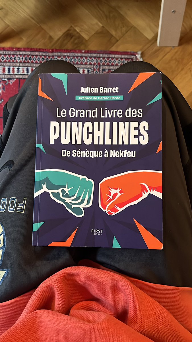 Ma cousine m’a offert ça parce que je rap haha faites attention à 2026 jvais tout déchirer