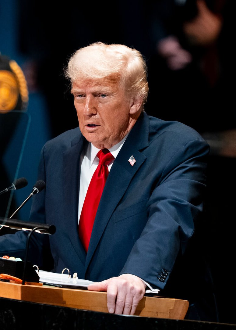 TrumpBarron_Q's tweet image. 🚨BREAKING: The U.S. just drew a hard line.

Any country that votes against America at the UN, chants “Death to America,” or bankrolls anti-American groups is DONE getting U.S. taxpayer money. Cut off. Period.

Is this what you voted for?

A. HUGE Yes
B. No