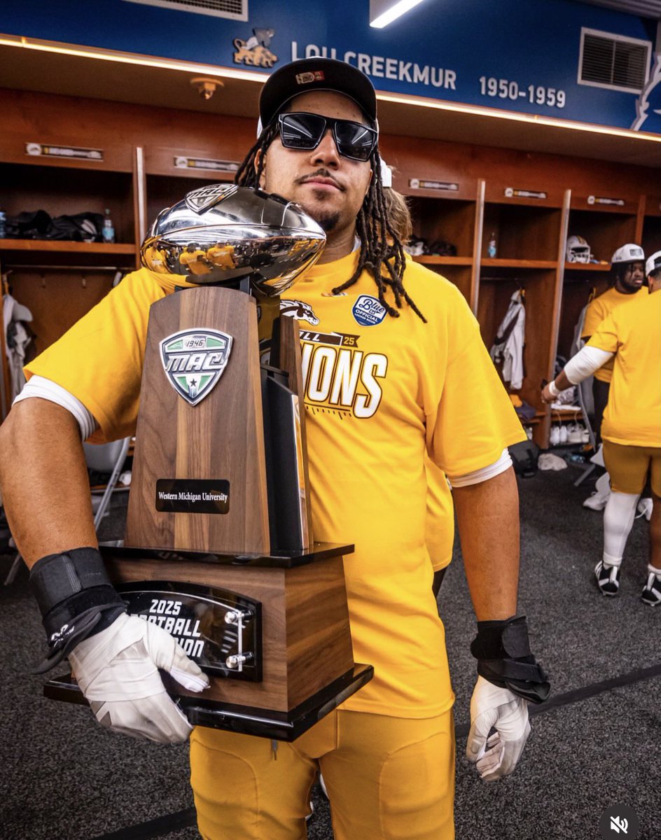 Aaron Terry tweet media