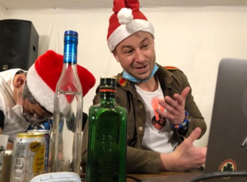 Ghanarians's tweet image. メリクリ！
クリスマスと言えばアフリカン・カンフー・ナチスがおすすめ👍
家族みんなで見ようよアフカン！
シ！カ！
#アフリカン・カンフー・ナチス #アフカン #クリスマス