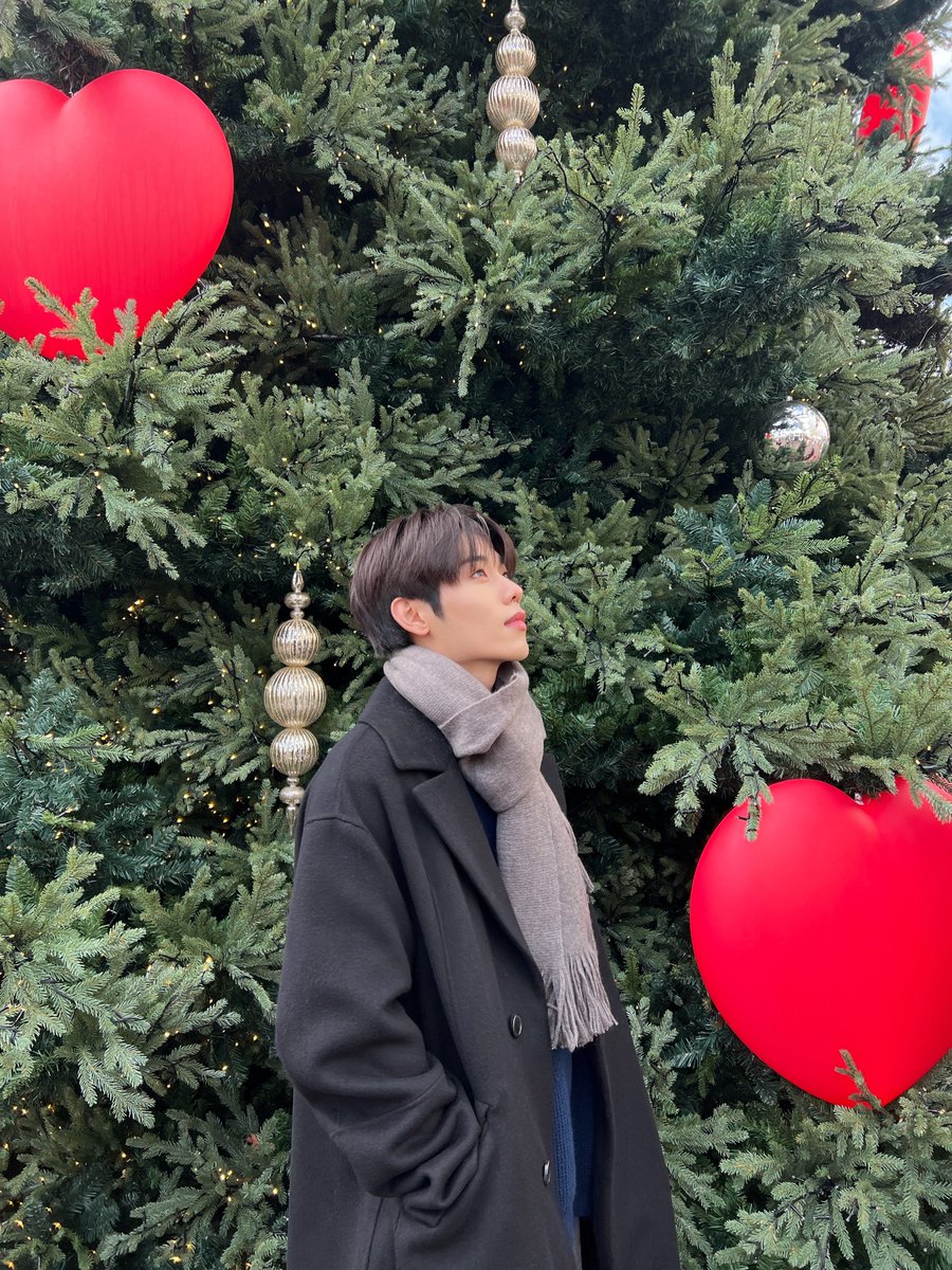 evnne_hanbin's tweet image. [📷] 251224 JEONGHYEON #이정현 🫧