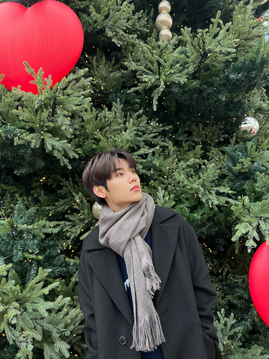 evnne_hanbin's tweet image. [📷] 251224 JEONGHYEON #이정현 🫧