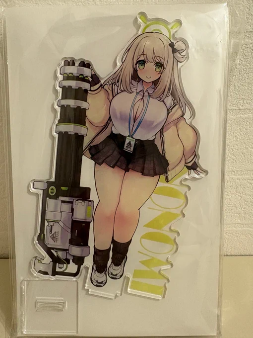 冬コミ新作ノノミ(制服アクスタ) メロンブックスでの取り扱い開始しました