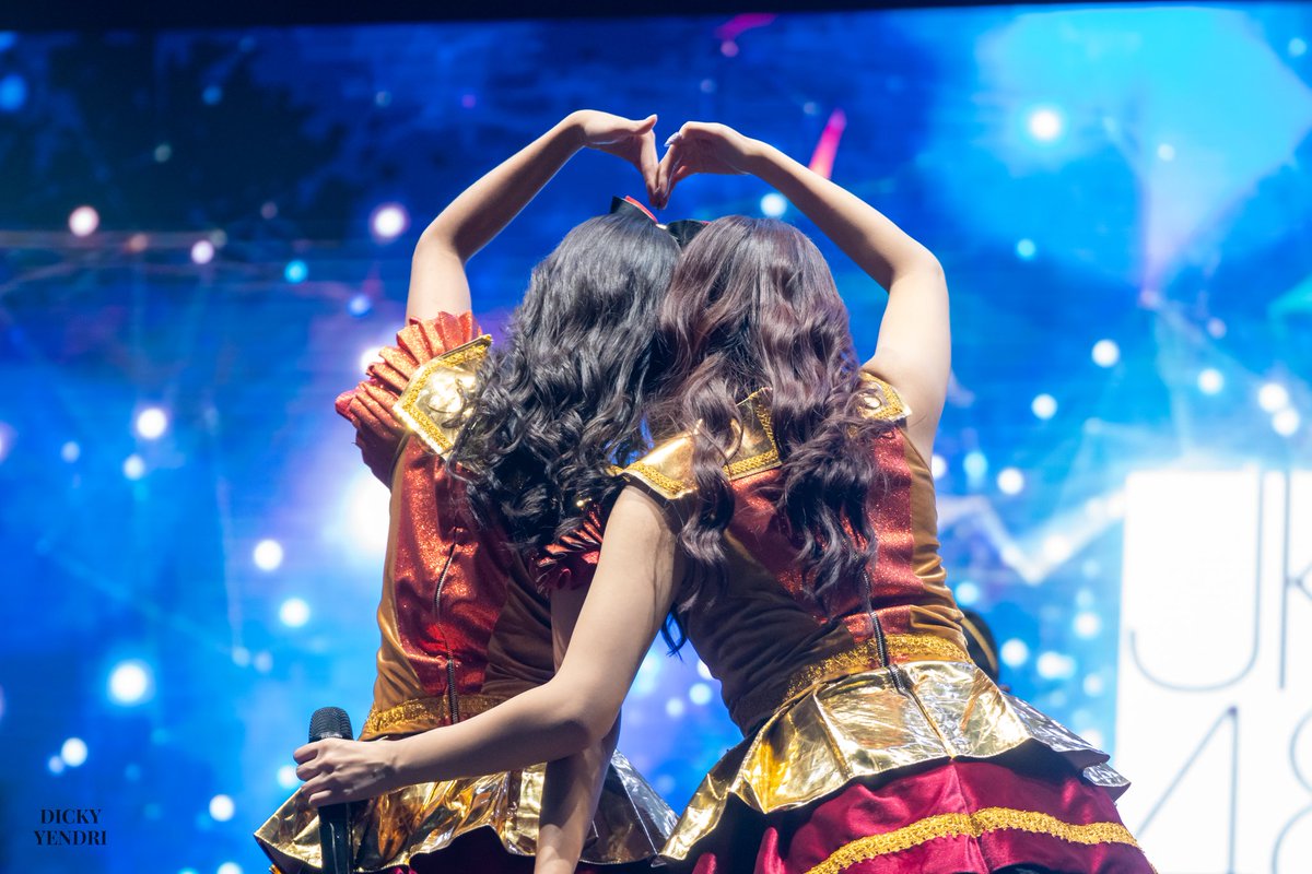 Freya Gracia (Kapten)
<a href="/Freya_JKT48/">Freya Jayawardana</a> <a href="/S_GraciaJKT48/">Shania Gracia グラシア</a>

241225 | JakCloth 2025