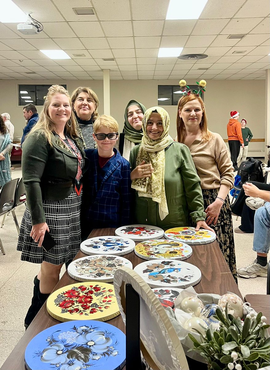 grfsociety's tweet image. Grassroots Christmas Meetup 💛

We were very happy to attend the Grassroots Christmas Meetup last Friday evening, kindly hosted by our Ukrainian friends.

#GrandRiverFriendshipSociety #GRFS #GrassrootsResponse #ChristmasMeetup #UkrainianCommunity #CommunityConnection #Belonging