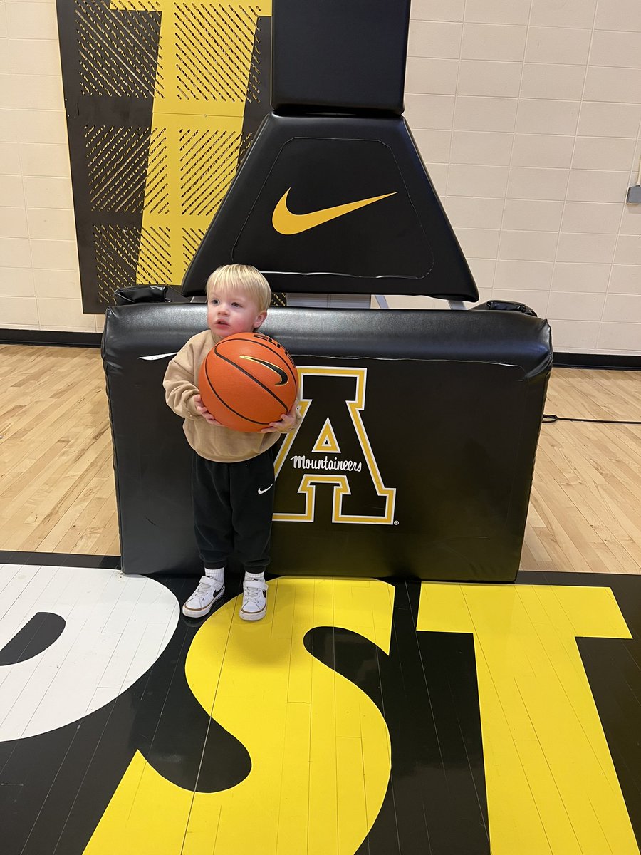 Tanner Smith tweet media