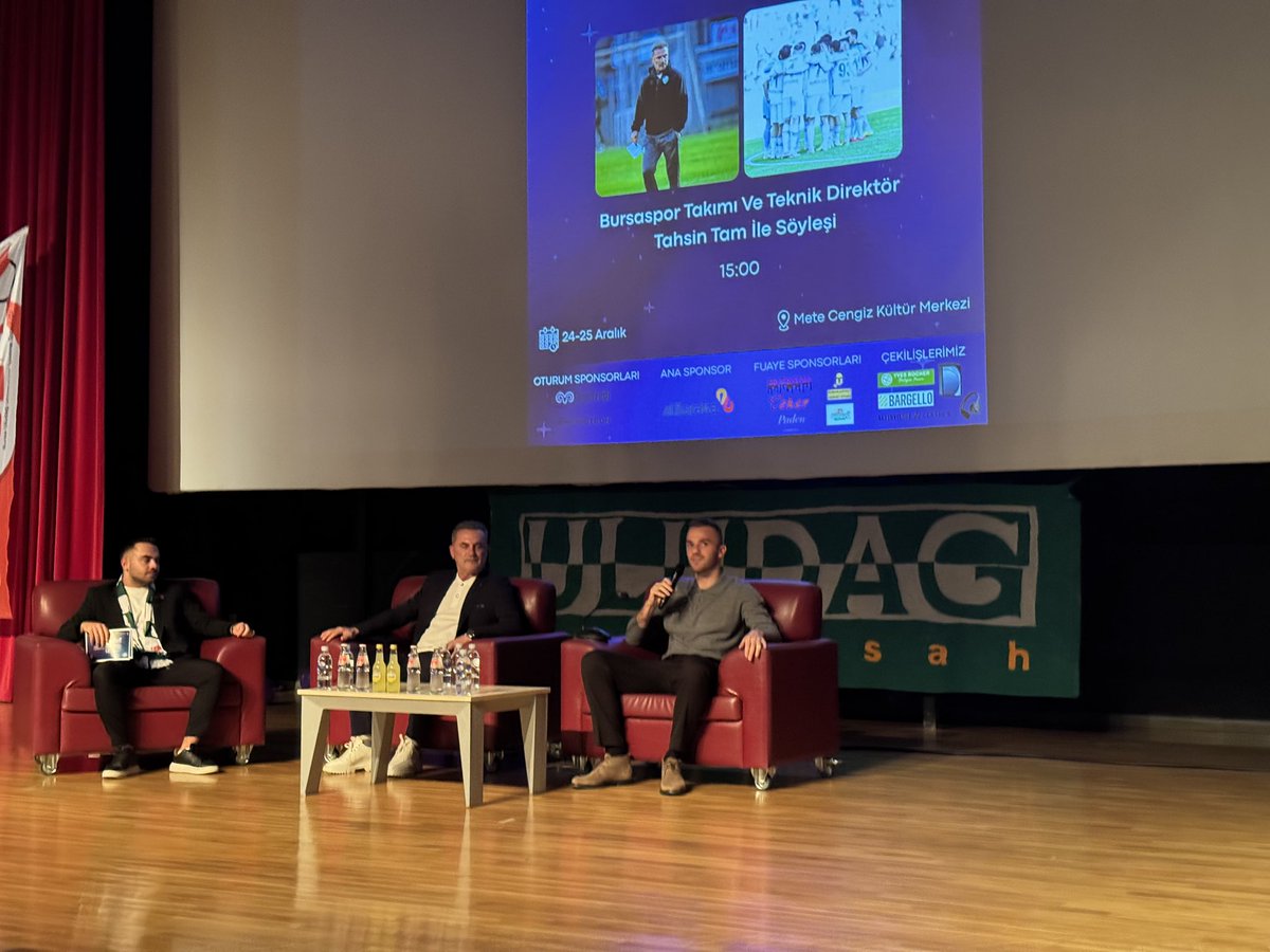 Üniversitemize söyleşiye gelen teknik direktörümüz Tahsin Tam ve takım kaptanımız Ertuğrul Ersoy’u karşıladık. Başarı dileklerimizi ilettik.