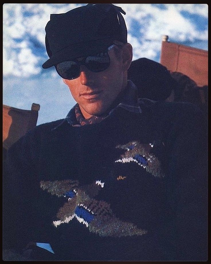 The Sartorial Syndicate sends it's warm Christmas greetings.