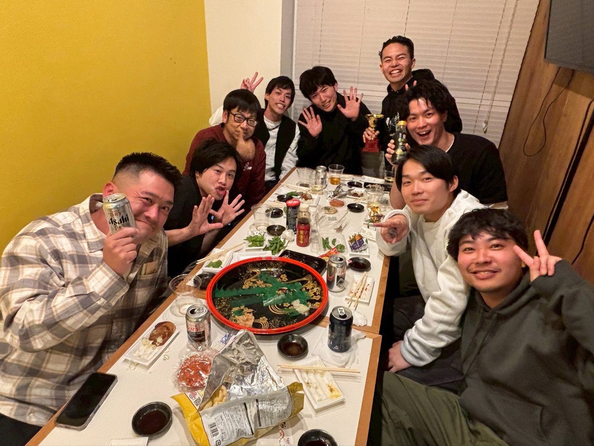 hideyuki1003's tweet photo. 草野球チーム「TPコーポレーションズ鬼ヶ島」の忘年会。
オーナー、TPコーポレーション東京Xの方々、チームの皆様、新体制1年目お疲れ様でした。
来年もどうぞよろしくお願いします。 https://t.co/QWe343er4Z